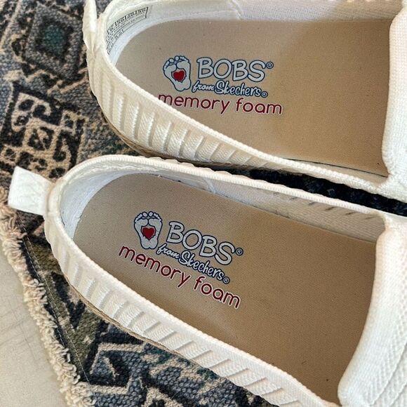 BOBS SKECHERS White Slip On Sneakers 9 - Picture 4 of 10